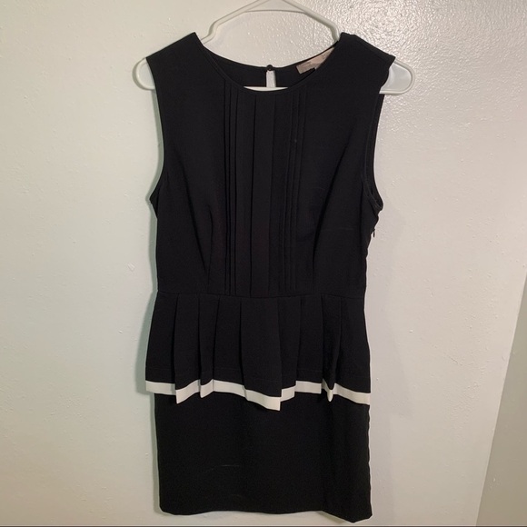 Love 21 Sleeveless Dress Black Pleat Ruffle Waist - Picture 2 of 11
